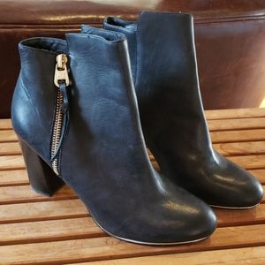 Elliot Lucca black booties